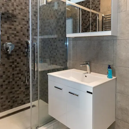 Threefold Living Thessaloniki Apartment