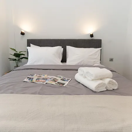 Threefold Living Thessaloniki 公寓 *